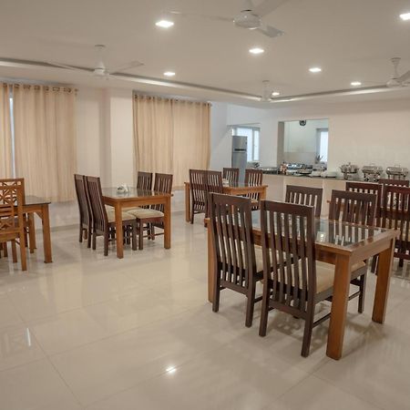 Daffodils Luxury Airport Suites Kochi エクステリア 写真