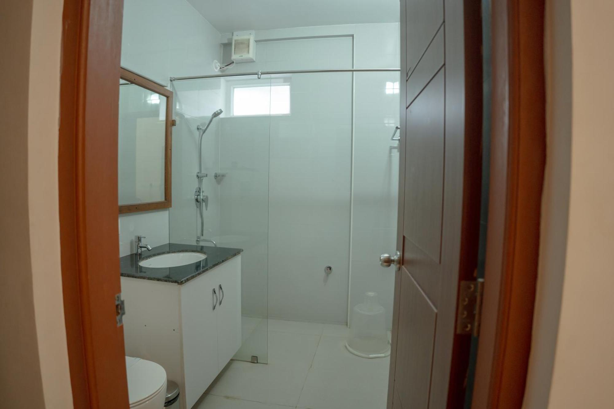 Daffodils Luxury Airport Suites Kochi エクステリア 写真
