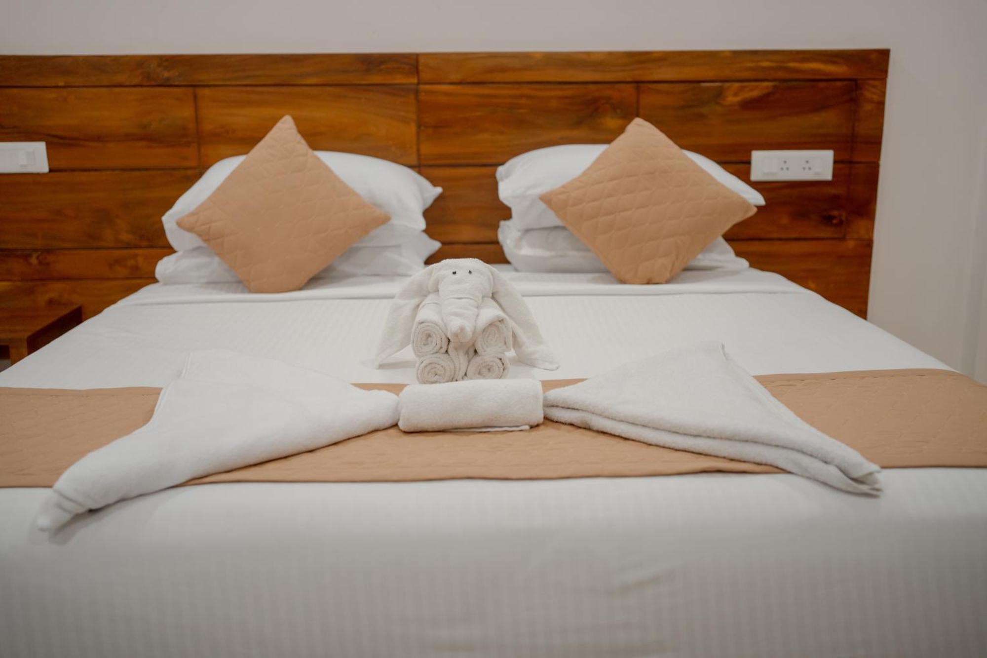 Daffodils Luxury Airport Suites Kochi エクステリア 写真