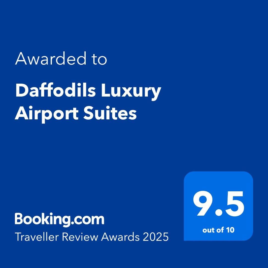 Daffodils Luxury Airport Suites Kochi エクステリア 写真